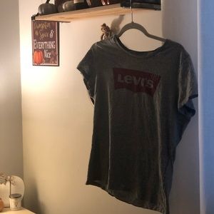 Levi’s T-shirt